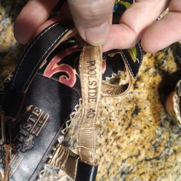 L’Artiste Spring Step Poolside Flower Leather Wedge Sandals Women's Sz 40 US 9 - Picture 12 of 12